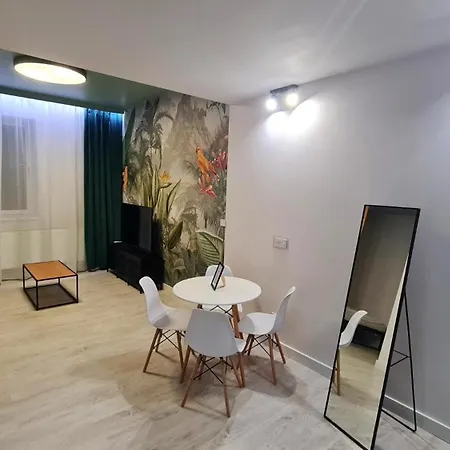 Apartment Quiet Street 11/2e